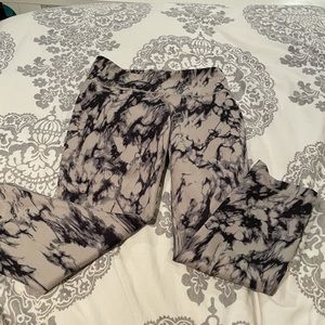 Lululemon crop leggings